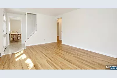 401 Pleasant Avenue, New Milford, NJ 07646 - Photo 7