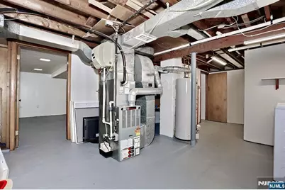 401 Pleasant Avenue, New Milford, NJ 07646 - Photo 29