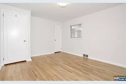 401 Pleasant Avenue, New Milford, NJ 07646 - Photo 13