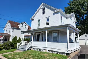 105 Parkview Ave, Elmwood Park, NJ 07407 - Photo 1