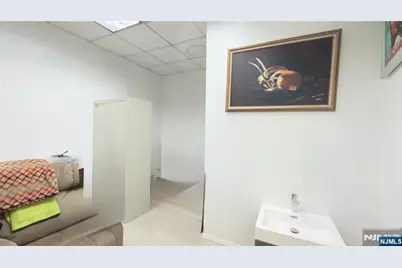 6110 Bergenline Avenue, West New York, NJ 07093 - Photo 7