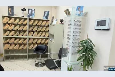 6110 Bergenline Avenue, West New York, NJ 07093 - Photo 13