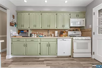 9 Chalen Court, Pompton Lakes, NJ 07442 - Photo 7