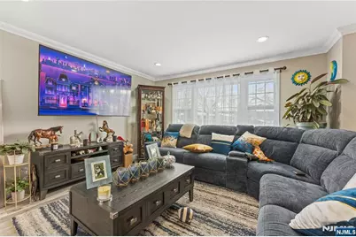 9 Chalen Court, Pompton Lakes, NJ 07442 - Photo 5