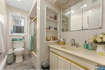 9 Chalen Court, Pompton Lakes, NJ 07442 - Photo 9