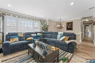 9 Chalen Court, Pompton Lakes, NJ 07442 - Photo 3