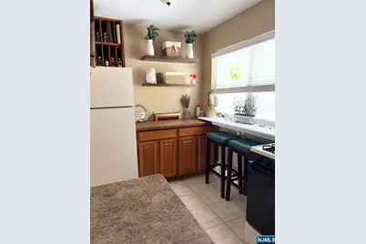 3 Regency Park 3 #3, Ramsey, NJ 07446 - Photo 5