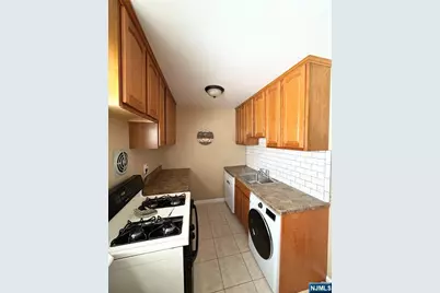 3 Regency Park 3 #3, Ramsey, NJ 07446 - Photo 7