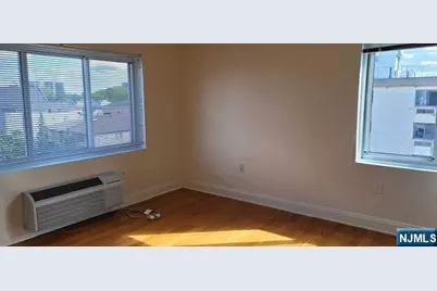 411 E Brinkerhoff Avenue 204 #204, Palisades Park, NJ 07650 - Photo 15