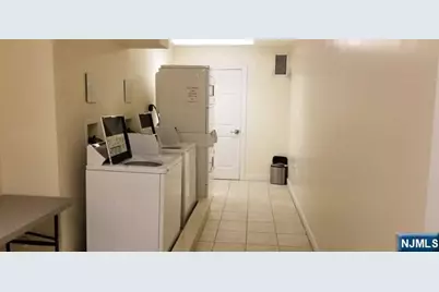 411 E Brinkerhoff Avenue 204 #204, Palisades Park, NJ 07650 - Photo 5