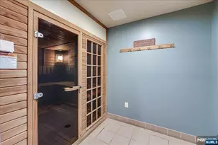 15 Freedom Way 412, Jersey City, NJ 07305 - Photo 27