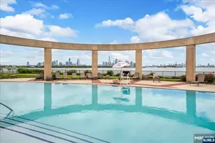 15 Freedom Way 412, Jersey City, NJ 07305 - Photo 23