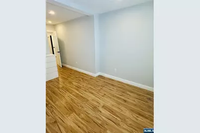 240 Hathaway Street, Wallington, NJ 07057 - Photo 13