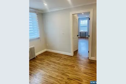 240 Hathaway Street, Wallington, NJ 07057 - Photo 5