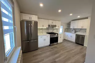 35 MacArthur Ave, Hasbrouck Heights, NJ 07604 - Photo 3