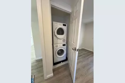 35 Macarthur Avenue, Hasbrouck Heights, NJ 07604 - Photo 5