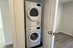 35 MacArthur Ave, Hasbrouck Heights, NJ 07604 - Photo 5