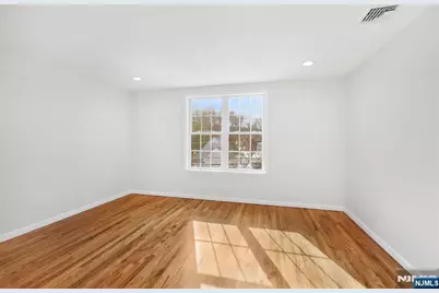 24 Van Pelt Place C #C, Little Falls Township, NJ 07424 - Photo 13