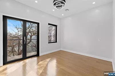 482 Kennedy Boulevard 2 #2, Bayonne, NJ 07002 - Photo 7