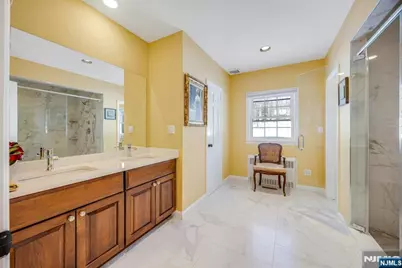 88 Chestnut Ridge Road, Saddle River, NJ 07458 - Photo 27