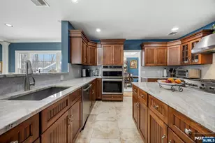 88 Chestnut Ridge Rd, Saddle River, NJ 07458 - Photo 15