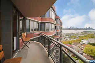 100 Carlyle Dr 16Es, Cliffside Park, NJ 07010 - Photo 5