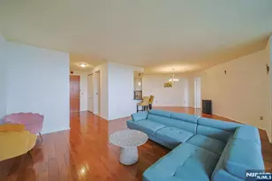 100 Carlyle Dr 16Es, Cliffside Park, NJ 07010 - Photo 15