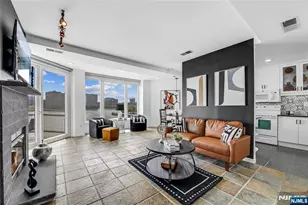 600 Harbor Blvd 926, Weehawken, NJ 07086 - Photo 3