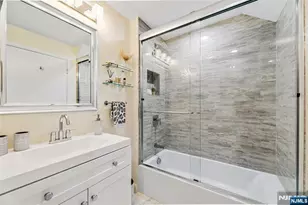 600 Harbor Blvd 926, Weehawken, NJ 07086 - Photo 15