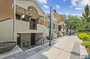 600 Harbor Blvd 926, Weehawken, NJ 07086 - Photo 21