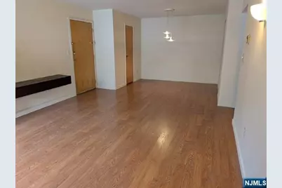 460 Liberty Street 106 #106, Little Ferry, NJ 07643 - Photo 3