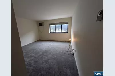 460 Liberty Street 106 #106, Little Ferry, NJ 07643 - Photo 7