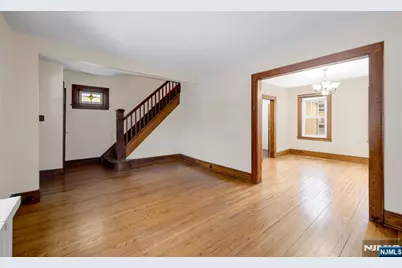 145 Cleveland Avenue, Hasbrouck Heights, NJ 07604 - Photo 3