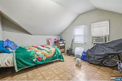 211 Newark Avenue, Bloomfield, NJ 07003 - Photo 25