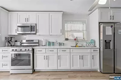 211 Newark Avenue, Bloomfield, NJ 07003 - Photo 13