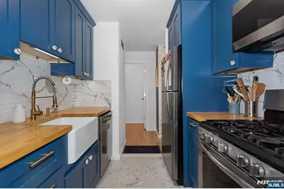 25 River Road B11 #B11, Nutley, NJ 07110 - Photo 11