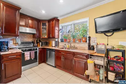 403 Hazlitt Avenue, Leonia, NJ 07605 - Photo 9