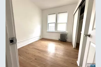 257 Roff Avenue 4 #4, Palisades Park, NJ 07650 - Photo 3