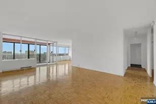 6 Horizon Road 1508, Fort Lee, NJ 07024 - Photo 3