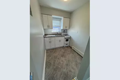 325 Essex Street E #E, Hackensack, NJ 07601 - Photo 5