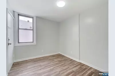 45 N 14th Street 8 #8, East Orange, NJ 07017 - Photo 3