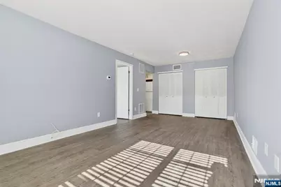 1314 Persimmon Court, Mahwah, NJ 07430 - Photo 5