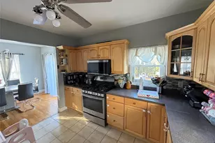 41 Stuyvesant Rd, Teaneck Township, NJ 07666 - Photo 5