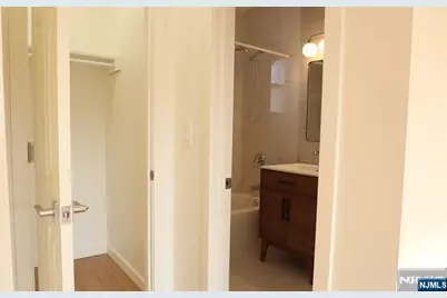 100 Broad Avenue 3B #3B, Palisades Park, NJ 07650 - Photo 9