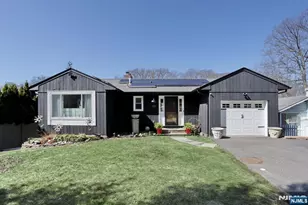 131 Lakeside Blvd, Oakland, NJ 07436 - Photo 1