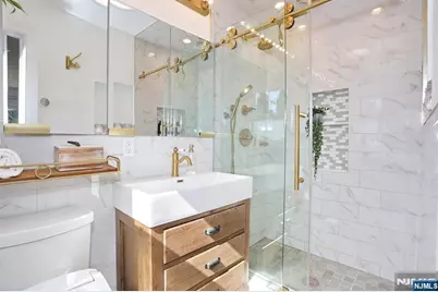 131 Lakeside Boulevard, Oakland, NJ 07436 - Photo 15