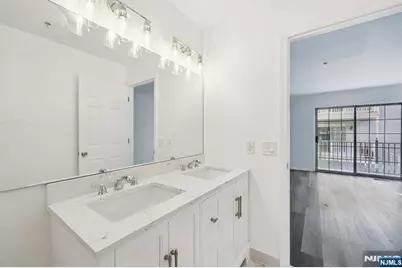 246 Matthews Drive 246 #246, Newark, NJ 07103 - Photo 39