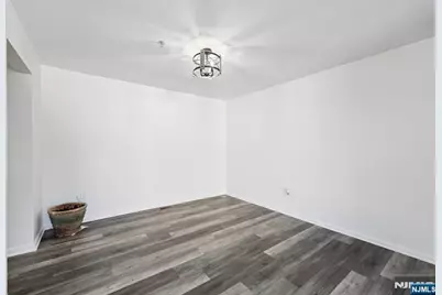 246 Matthews Drive 246 #246, Newark, NJ 07103 - Photo 15