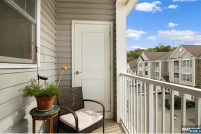 43 Elston Court 301 #301, Wanaque, NJ 07420 - Photo 11