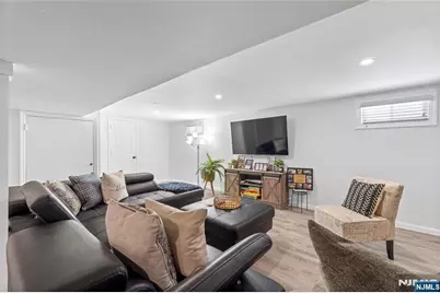 112 Garibaldi Avenue, Lodi, NJ 07644 - Photo 21